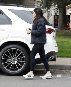 jenna-dewan-in-casual-outfiut-in-los-angeles-03-16-2023-2.thumb.jpg.c9146063bcd4bbb967b0548a297f0814.jpg
