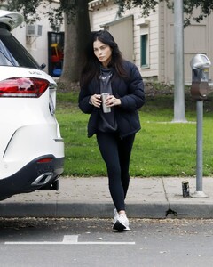 jenna-dewan-in-casual-outfiut-in-los-angeles-03-16-2023-3.thumb.jpg.3b0c1cc1f61cc0f5ab4d7fede2e48454.jpg