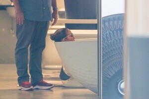 jennifer-lopez-slips-into-a-bathtub-at-kohler-store-in-los-angeles-06-29-2023-4.jpg