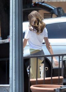 kaia-gerber-at-a-photoshoot-in-los-angeles-06-13-2023-7.jpg