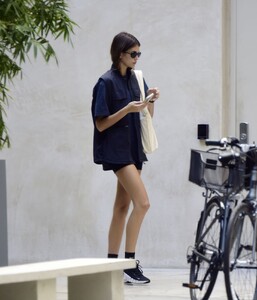 kaia-gerber-heading-to-a-gym-in-los-angeles-07-26-2023-5.jpg