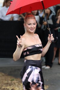 kate-hudson-arrives-at-giorgio-armani-prive-haute-couture-fall-winter-23-24-show-in-paris-07-04-2023-1.jpg