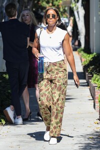 kelly-rowland-shopping-at-waterworks-store-in-los-angeles-07-20-2023-6.jpg