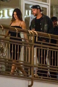 kendall-jenner-and-bad-bunny-out-for-dinner-at-sushi-park-in-west-hollywood-07-27-2023-6.jpg