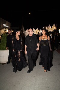 kim-kardashian-and-kris-jenner-dolce-gabbana-s-alta-moda-festivities-in-puglia-07-09-2023-4.jpg