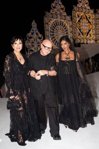 kim-kardashian-and-kris-jenner-dolce-gabbana-s-alta-moda-festivities-in-puglia-07-09-2023-9.jpg