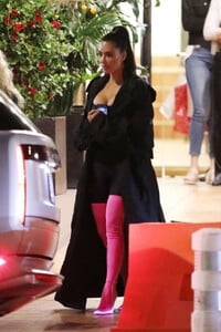 kim-kardashian-barbie-store-in-santa-monica-06-14-2023-4.jpg