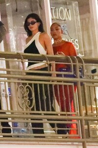 kylie-jenner-and-jordyn-woods-at-a-sushi-restaurant-in-los-angeles-07-15-2023-6.jpg