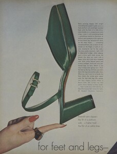 legs_03.thumb.jpg.fe7ddeb6e73979e8562c12a29a4eb0a9.jpg