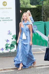 lila-grace-moss-arrives-at-wimbledon-tennis-championships-in-london-07-09-202-4.jpg