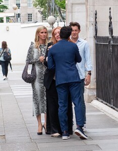 nicky-hilton-and-kate-rothschild-arrives-at-twenty-two-hotel-in-london-07-10-2023-0.jpg