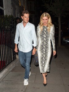 nicky-hilton-and-kate-rothschild-arrives-at-twenty-two-hotel-in-london-07-10-2023-1.jpg