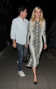 nicky-hilton-and-kate-rothschild-arrives-at-twenty-two-hotel-in-london-07-10-2023-3.jpg