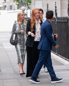 nicky-hilton-and-kate-rothschild-arrives-at-twenty-two-hotel-in-london-07-10-2023-6.jpg