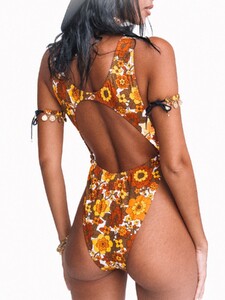 pre-sale-margaux-cut-out-bodysuit-40300314886428_1800x1800.jpg