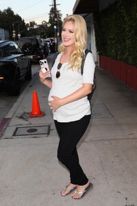 pregnant-heidi-montag-leaves-giorgio-baldi-in-santa-monica-08-07-2022-1.jpg