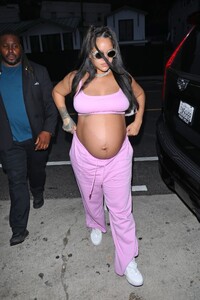 pregnant-rihanna-and-a-ap-rocky-out-for-dinner-at-giorgio-baldi-in-santa-monica-07-28-2023-6.jpg