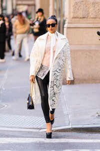 pregnant-shay-mitchell-out-in-new-york-03-08-2022-1.jpg