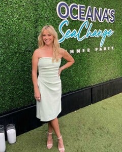 reese-witherspoon-and-ava-phillippe-at-oceana-seachange-summer-party-07-22-2023-0.jpg