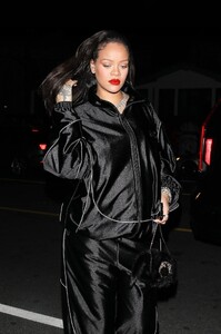 rihanna-at-giorgio-baldi-in-santa-monica-06-03-2023-2.jpg