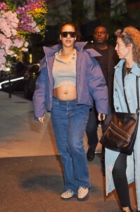 rihanna-out-in-nyc-05-05-2023-0.jpg