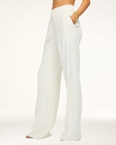 rtw_2022_February_1_a0222513_ava_pant_ivory_052-REVISED.jpg