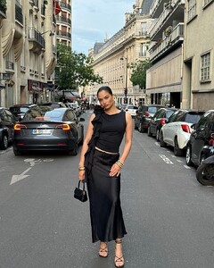 shaninamshaik_355077496_630003855829360_1625956142778210240_n.jpg