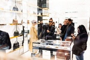 shay-mitchell-and-cait-bailey-out-in-milan-09-25-2022-2.thumb.jpg.309a696757db9c8d123624e782e6af58.jpg