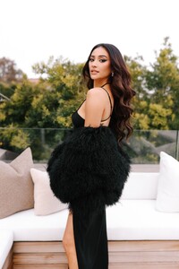 shay-mitchell-at-revolve-s-20th-anniversary-dinner-in-beverly-hills-04-11-2023-2.jpg