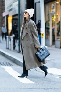 shay-mitchell-out-in-financial-district-in-new-york-12-13-2021-4.jpg