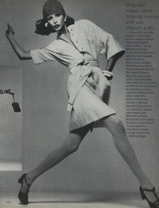 shirtdress_blows_06.thumb.jpg.d35f8a1054b6b676b32b275374f97762.jpg