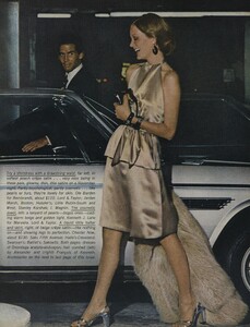 short_dress_04.thumb.jpg.a42682adb154db9c36c38b9b6b7dcd0e.jpg