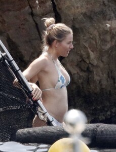 sienna-miller-in-bikini-at-a-boat-in-st-tropez-07-18-2023-1.jpg