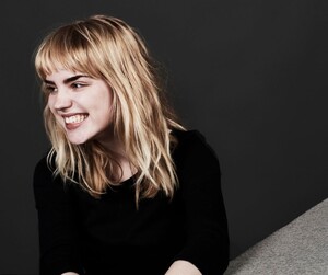 sophie-thatcher-deadline-studio-portraits-at-sxsw-2018-2.jpg