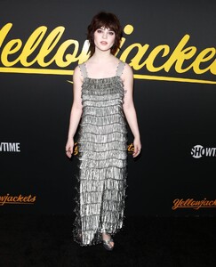 sophie-thatcher-yellowjackets-premiere-in-hollywood-1.jpg
