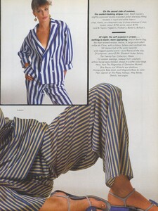 stripes_06.thumb.jpg.7266dddd7f926db857888c4a8d7b21bb.jpg