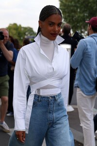 tina-kunakey-leaves-azzedine-alaia-haute-couture-show-in-paris-07-02-2023-3.jpg