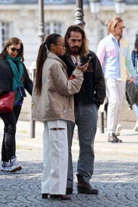 zoe-saldana-and-marco-perego-out-at-ile-saint-louis-in-paris-04-09-2023-6.jpg