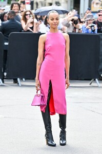 zoe-saldana-at-fendi-haute-couture-fall-winter-23-24-show-at-paris-fashion-week-07-06-2023-3.jpg