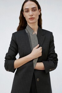 00006-maria-mcmanus-resort-2023-credit-brand.thumb.jpg.c1c576c69b6e2365c6aa95510d2c4dfc.jpg