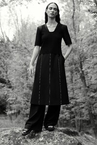 00007-maria-mcmanus-resort-2023-credit-brand.thumb.jpg.960249664ff453657c555e0e12469ef7.jpg