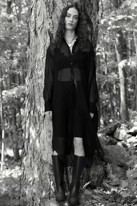 00011-maria-mcmanus-resort-2023-credit-brand.thumb.jpg.337d51f6510f2d21e93e0eea4aff0d18.jpg