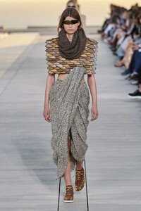 00014-louis-vuitton-resort-2023-san-diego-credit-gorunway.thumb.jpg.a48a753476f58056c62ca1579b6310d5.jpg