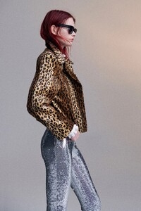 00014-philosophy-di-lorenzo-serafini-pre-fall-2023-credit-brand.thumb.jpg.1ecb1bb34ebd2ffc53f83ccbd34299ba.jpg
