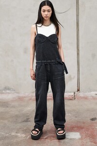 00016-sacai-resort-2023-credit-stas-komarovski-brand.thumb.jpg.8a1f84b1b249800eb67d28b5e64204d6.jpg