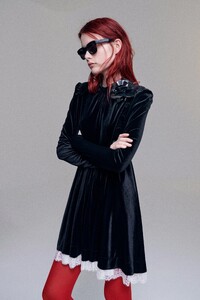 00019-philosophy-di-lorenzo-serafini-pre-fall-2023-credit-brand.thumb.jpg.64cf5da2f7961ea72d4d0f5cb406d713.jpg