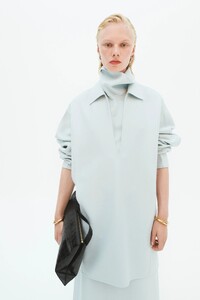 00033-jil-sander-resort-2023-credit-brand.thumb.jpg.1afc87343e20dc604ff0a6074a730d36.jpg
