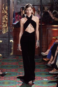 00041-alessandra-rich-spring-2023-ready-to-wear-credit-gorunway.thumb.jpg.4a51ae69d91bc56badcfb65d9893b109.jpg