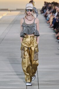 00046-louis-vuitton-resort-2023-san-diego-credit-gorunway.thumb.jpg.b86c6e270db669697b0341578e066cb3.jpg