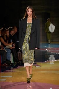 00063-bottega-veneta-spring-2023-ready-to-wear-credit-gorunway.thumb.jpg.34dd0e5f4a6cb8fd68336e3b3c0df08a.jpg